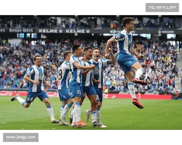 西甲双前锋组合崛起 攻击线火力全开引领联赛新风潮 西甲双前锋组合崛起 攻击线火力全开引领联赛新风潮