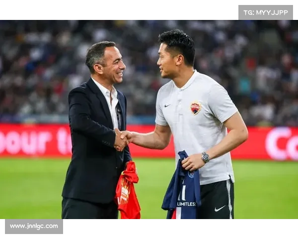 法甲各大俱乐部装备赞助品牌分析及市场合作趋势探讨 法甲各大俱乐部装备赞助品牌分析及市场合作趋势探讨